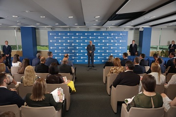 694 сотрудника Группы «Россети» получили награды за вклад в развитие электросетевого комплекса ко Дню компании