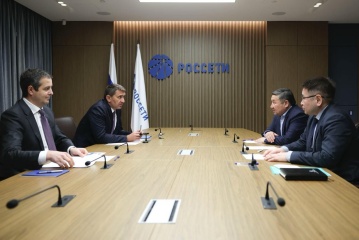 Владислав Ховалыг и Андрей Рюмин обсудили ход реализации проектов развития электросетевого комплекса в Туве