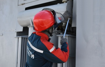 Югорские энергетики повысили надежность электроснабжения крупнейшего производителя ДСП в УрФО