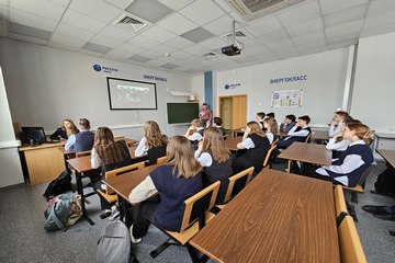 Более 2 000 школьников приняли участие в патриотическом проекте энергетиков «Уроки Победы»