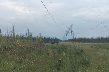 Специалисты «Тюменьэнерго» ликвидируют последствия штормовой погоды