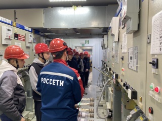 Более 600 студентов прошли практику на объектах «Россети Тюмень» в 2024 году