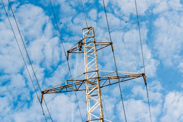 Энергетики повысили надежность электроснабжения двух центров нефтедобычи в Югре