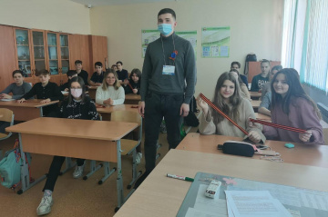  Энергетики в преддверии 9 Мая проводят Урок Победы для школьников 