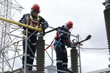 Энергетики повысили надежность электроснабжения крупного лесопромышленного комбината в Югре