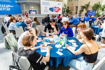 В Югре чемпионат по интеллектуальным играм объединил более 150 работников ТЭК