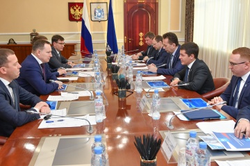  Генеральный директор «Россети Тюмень» провел рабочую встречу с губернатором ЯНАО