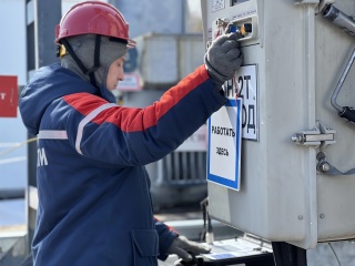 «Россети Тюмень» выполнили плановый ремонт ключевого оборудования на подстанции в Югре 