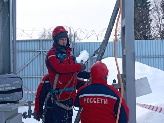 Энергетики повысили надежность электроснабжения крупного лесокомбината в Югре 