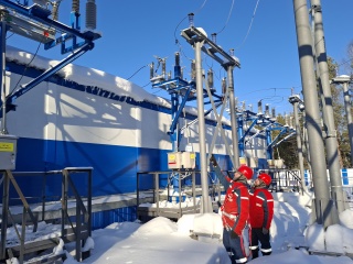 Югорские энергетики повысили надежность электроснабжения жителей поселка Таежного 