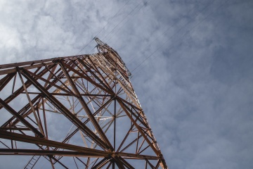 Энергетики обеспечили безопасность воздушному транспорту в небе Югры