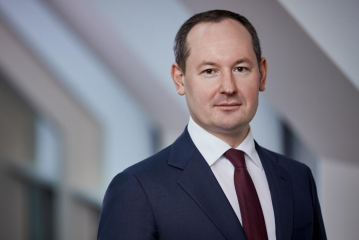 Поздравление генерального директора компании «Россети» Павла Ливинского с юбилеем «Тюменьэнерго»