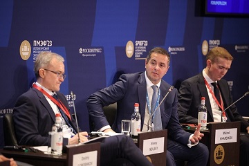 «Россети» рассказали на ПМЭФ о влиянии ВИЭ-генерации на электросетевой комплекс и его потребителей