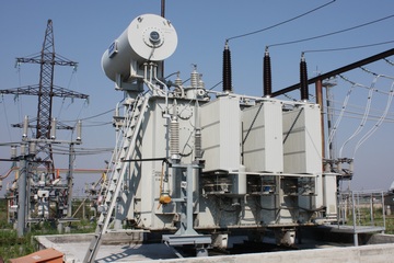 Энергетики повысили надежность электроснабжения двух нефтяных месторождений в Югре