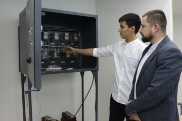 Связать жизнь с энергетикой: когалымский филиал «Россети Тюмень» и Когалымский политехнический колледж подписали соглашение о сотрудничестве