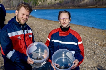 Энергетики выпустили в Обь более 600 тысяч мальков муксуна и чира