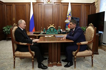 Владимир Путин провел рабочую встречу с генеральным директором, председателем правления ПАО «Россети» Андреем Рюминым