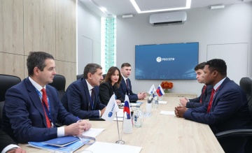 Андрей Рюмин и глава Африканской энергетической палаты ЭнДжей Аюк обсудили на РЭН расширение сотрудничества