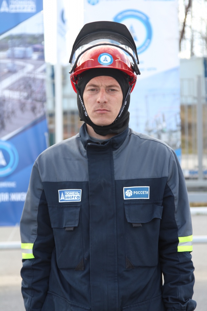 Миронов Михаил Николаевич электромонтер по ремонту ВЛ.JPG