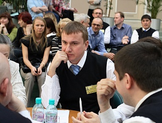 Фоторепортаж: Первые игры "Что? Где? Когда?"