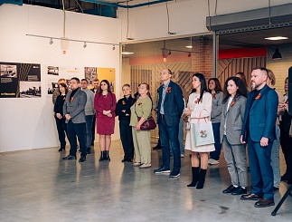 Выставка «Свет Победы»