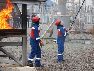 Масштабная противоаварийная тренировка с развертыванием мобильной подстанции в Нижневартовске