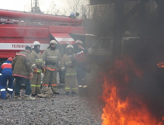 Масштабная противоаварийная тренировка с развертыванием мобильной подстанции в Нижневартовске