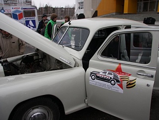 «Эстафета Знамени Победы» продолжилась автопробегом «Победа одна на всех», стартовавшем в Нижневартовске