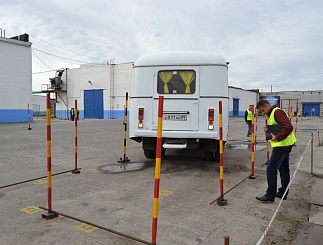 Соревнования профессионального мастерства среди водительского персонала ОАО "Тюменьэнерго"