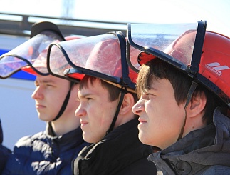 Экскурсия студентов СПК на ПС "Геолог"