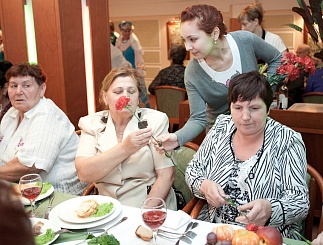 Чествование пожилых людей