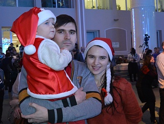 Самая яркая ёлка