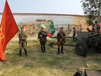Эстафета Знамени Победы на Тюменской земле завершилась мероприятиями, посвященными Дню памяти и скорби