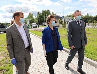 Торжественное открытие "Аллеи памяти и славы" при участии губернатора ХМАО-Югры