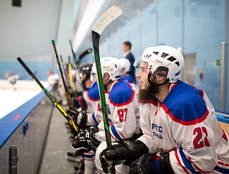 Товарищеский матч по хоккею