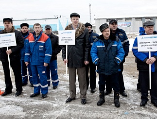 Водители Нефтеюганских электрических сетей сохранили кубок и звание