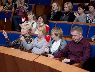 Энергетики отметили день всех влюбленных на работе